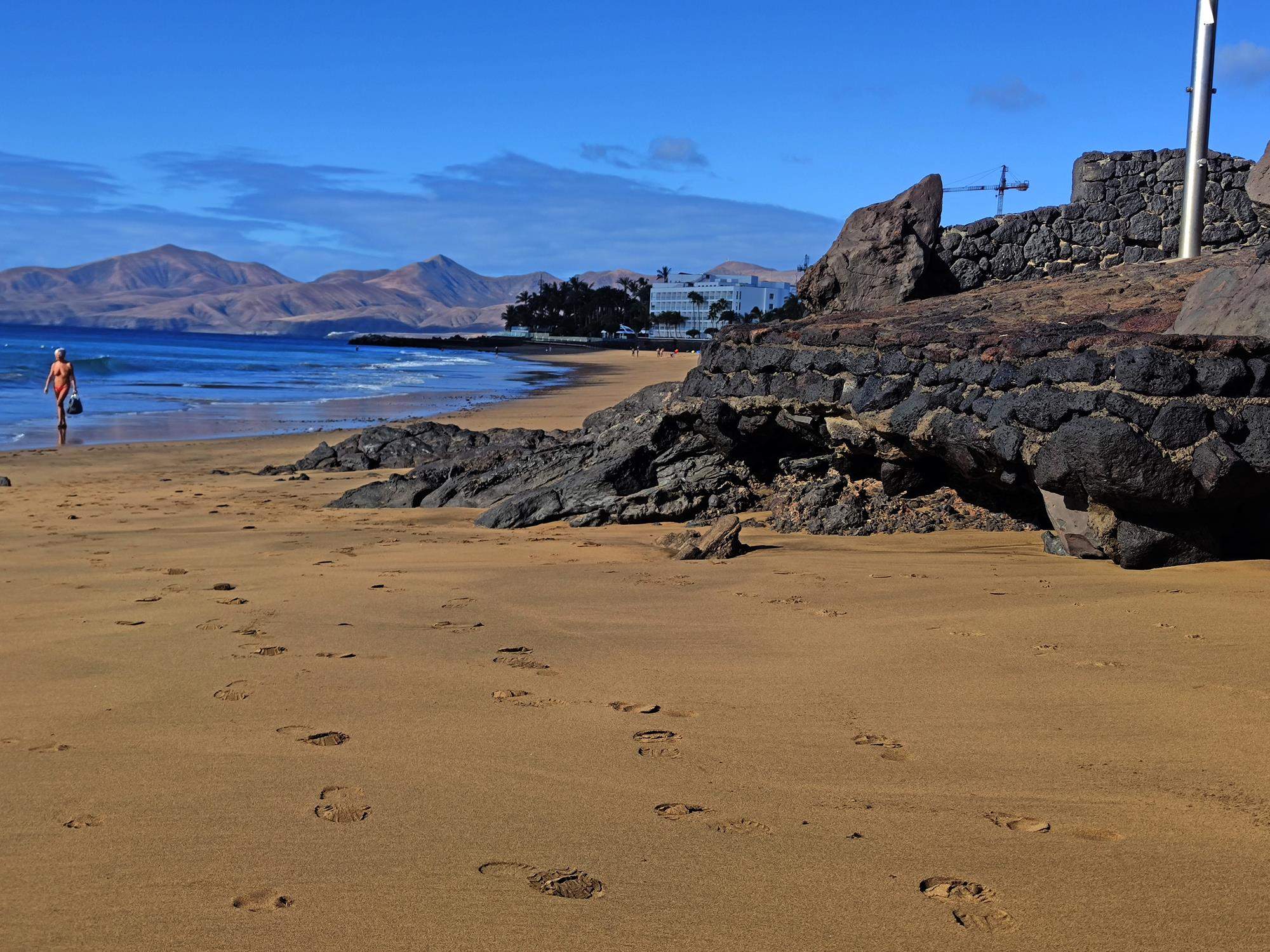 Pérdida de arena en la Playa Grande de Puerto del Carmen 