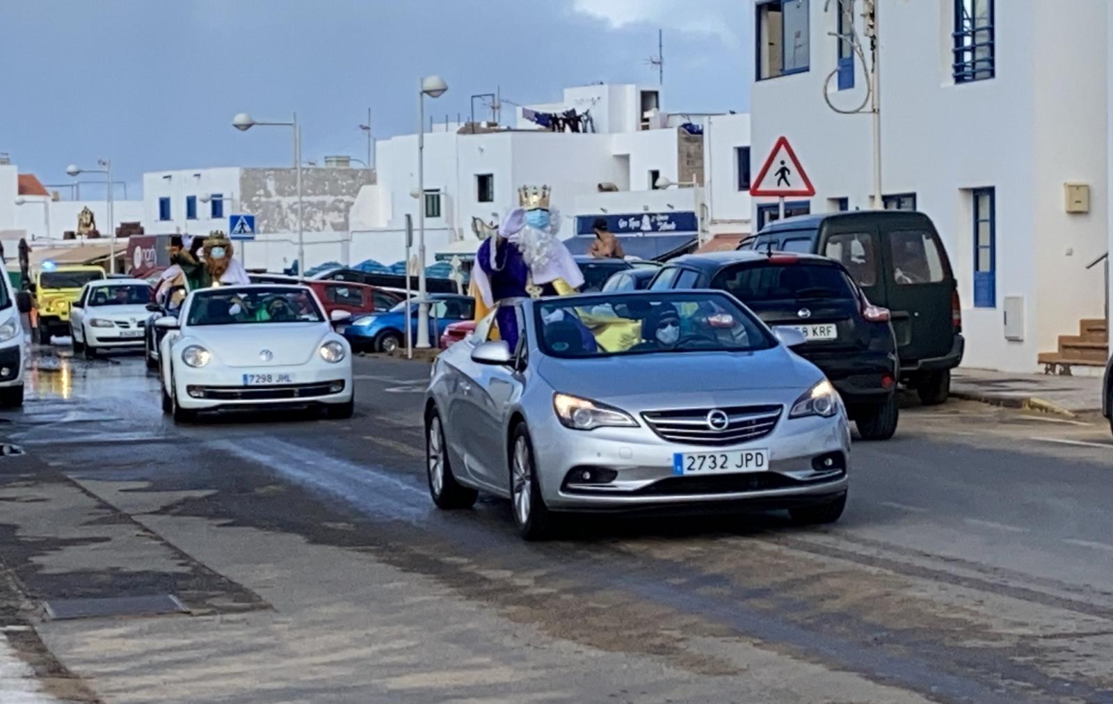 Visita de los Reyes Magos a los pueblos de Teguise 
