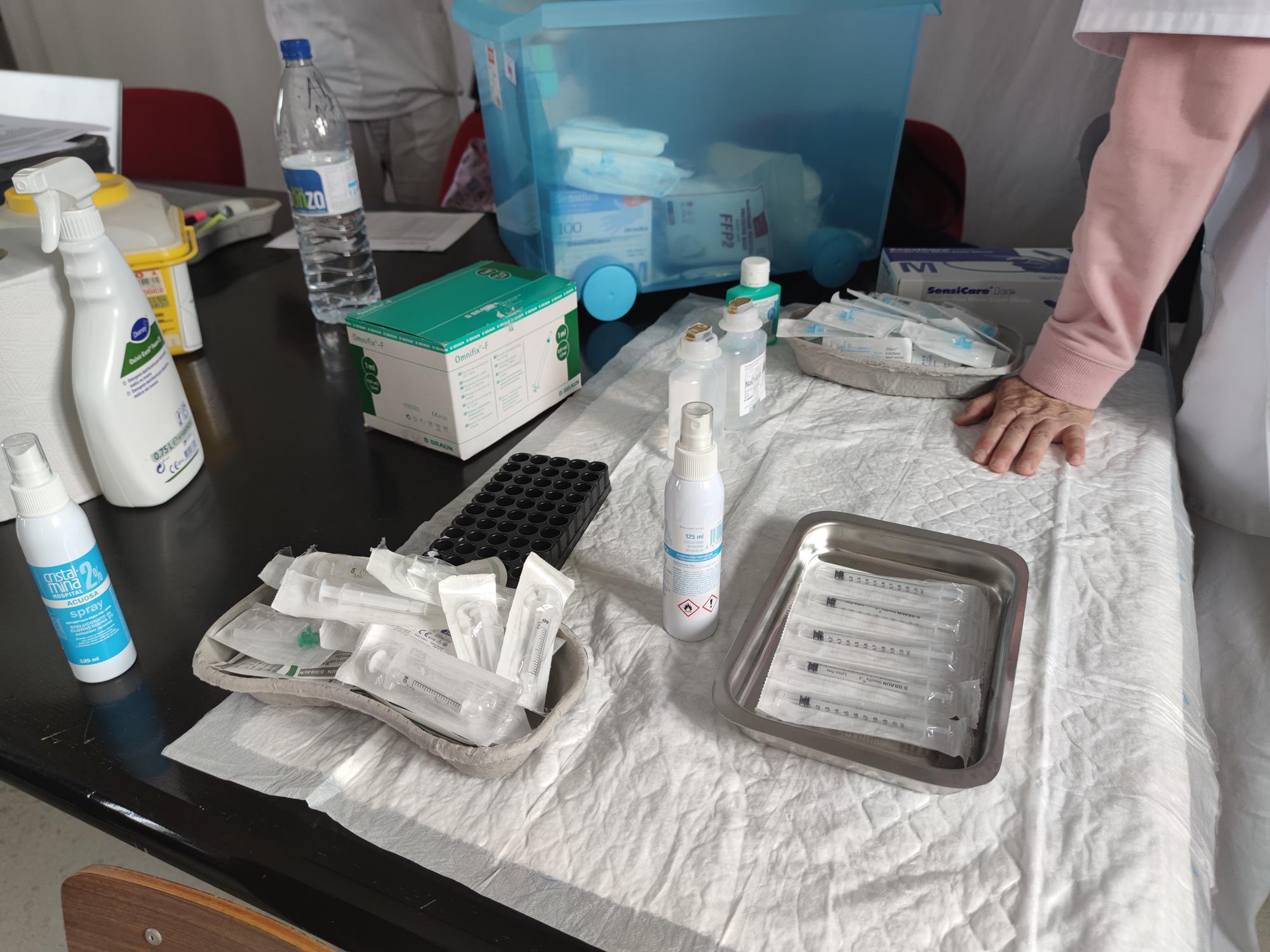 Vacunación contra  el Covid-19 en el Hospital Insular 