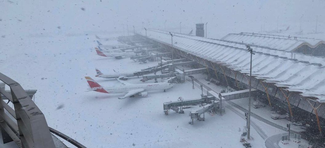 Aeropuerto de Barajas. Imagen @controladoresaereos del sábado 9 de enero