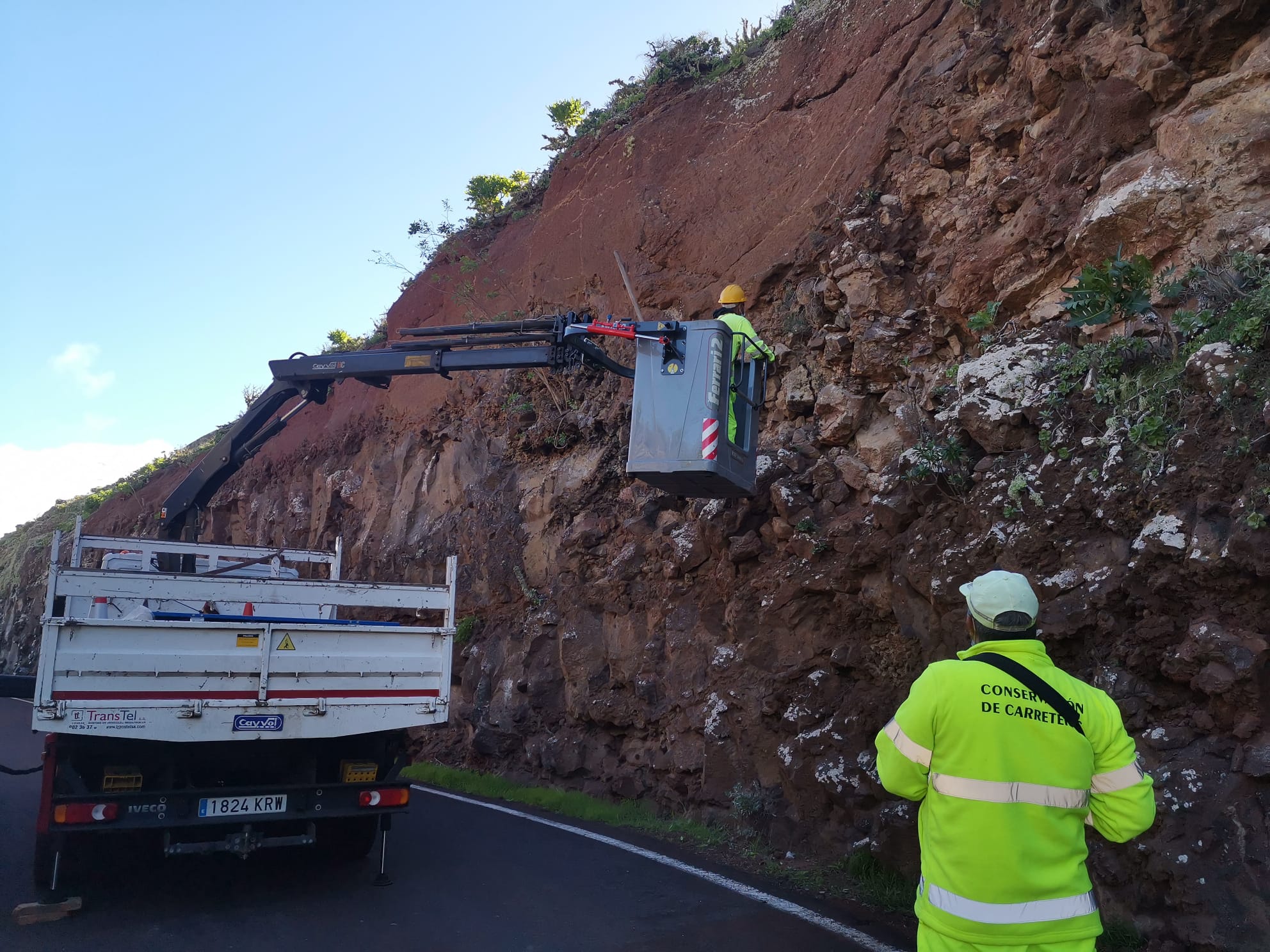 El Cabildo comunica que ya se encuentra abierta al tráfico la carretera LZ-10