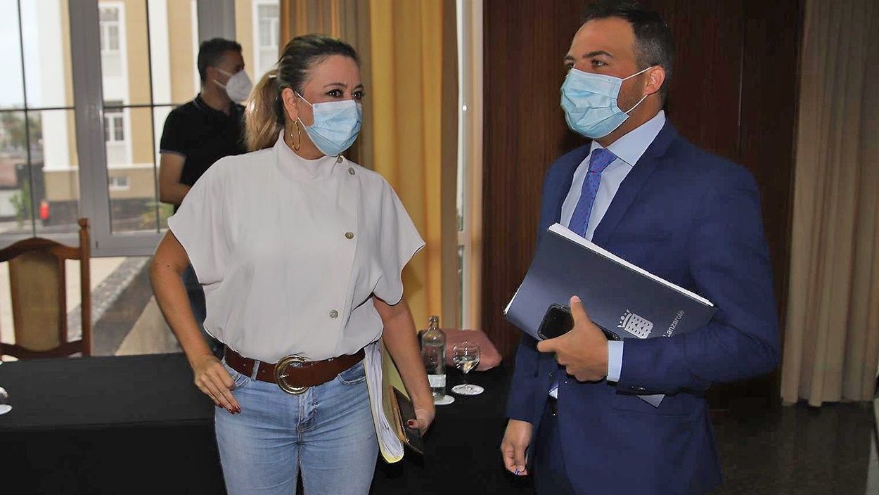 Maria Dolores Corujo junto a Jacobo Medina