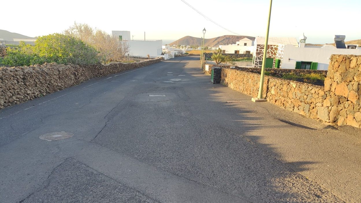 Imagen de una calle de Tinajo