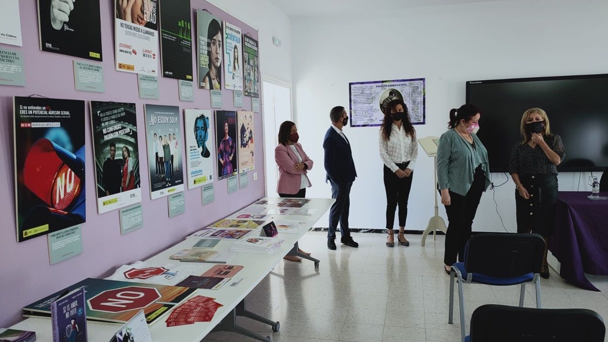 Visita de la consejera de Educación al CEP de Lanzarote