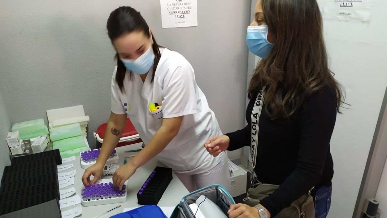 Llegada de un nuevo lote de vacunas contra la Covid a Lanzarote 