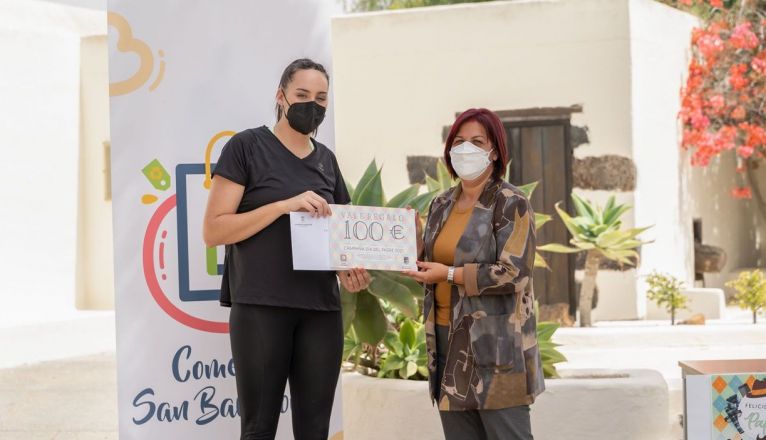 Entrega de premios de San Bartolomé por la campaña del Día del Padre