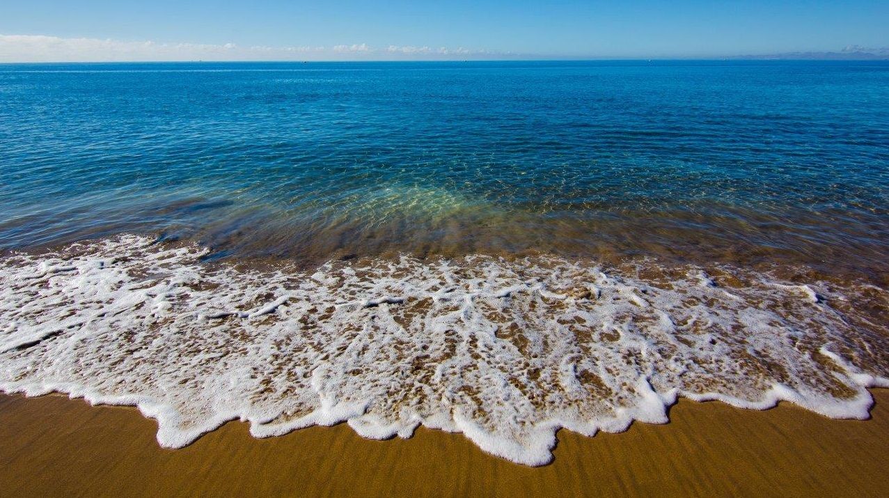 Imagen de la costa de Tías, a la altura de Puerto del Carmen