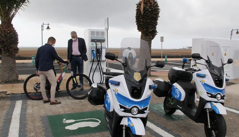 Nuevos puntos de recarga para vehículos eléctricos y nuevos vehículos eléctricos de Tías