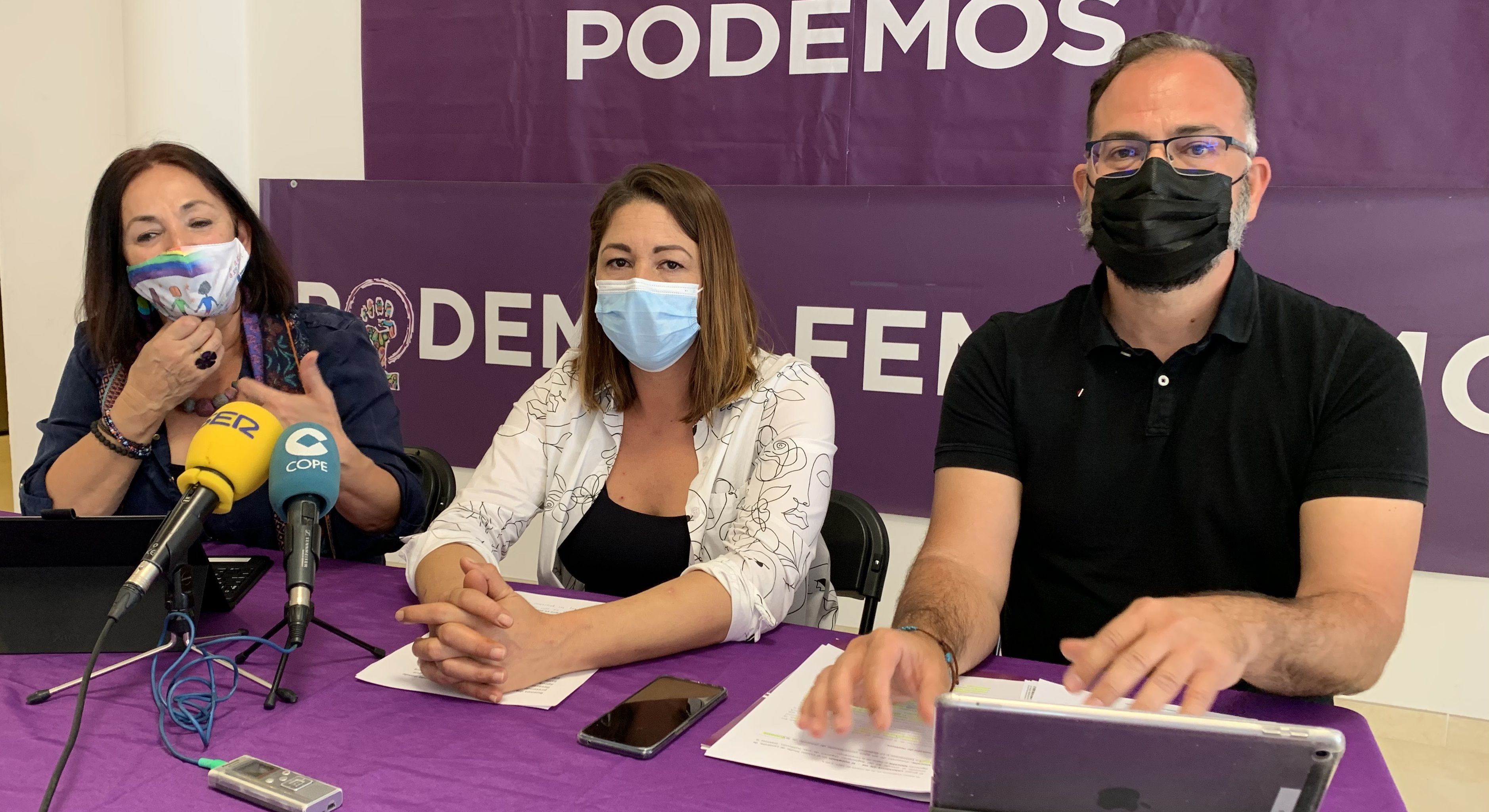 Rueda de prensa de Podemos para presentar su propuesta de bonos descuento