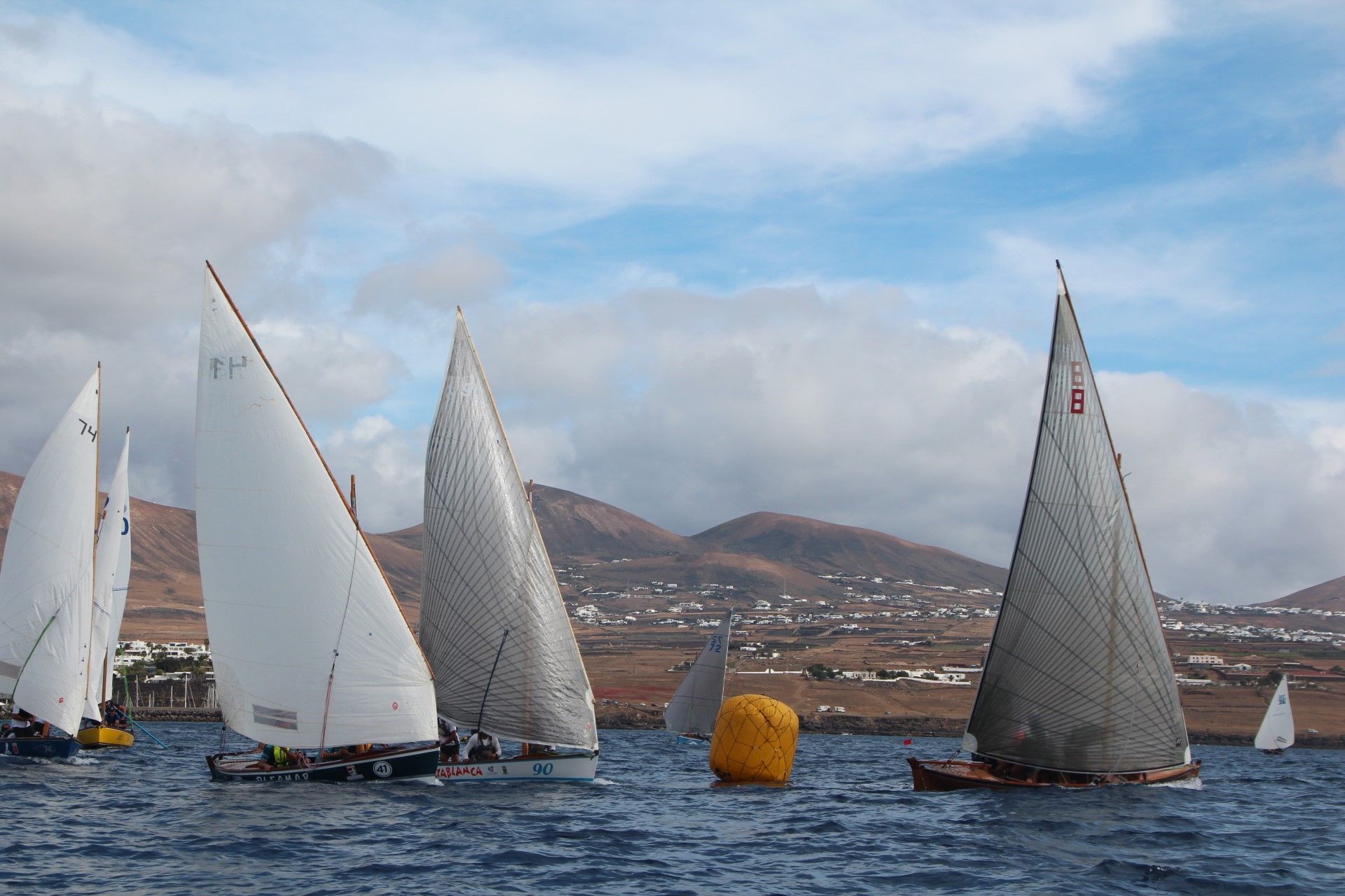 El Tritón de Playa Blanca debuta con victoria en la I Copa Vela Latina del Sur El Tritón de Playa Blanca debuta con victoria en la I Copa Vela Latina del Sur