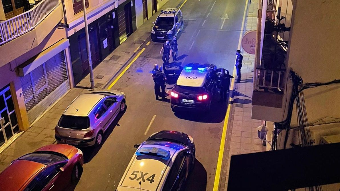 Antes de la Policía acudieron al local tras el robo