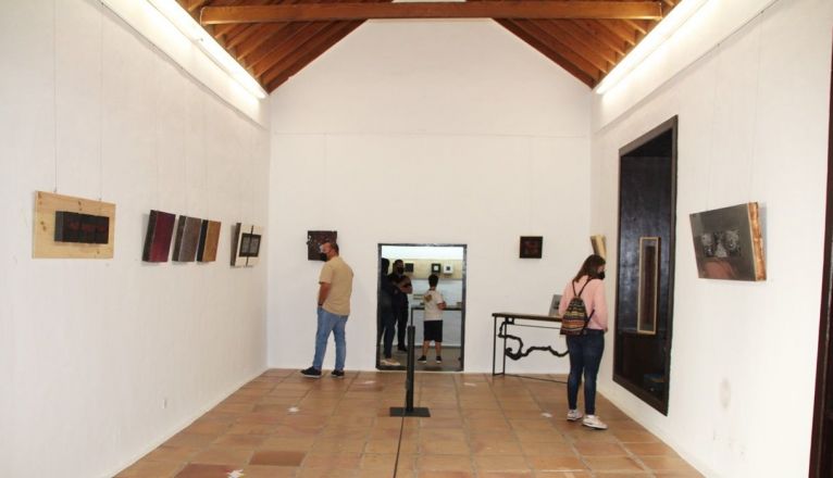 Exposición de Fabián López en la Casa de la Cultura de Yaiza