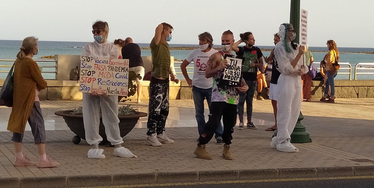 Concentración de negacionistas