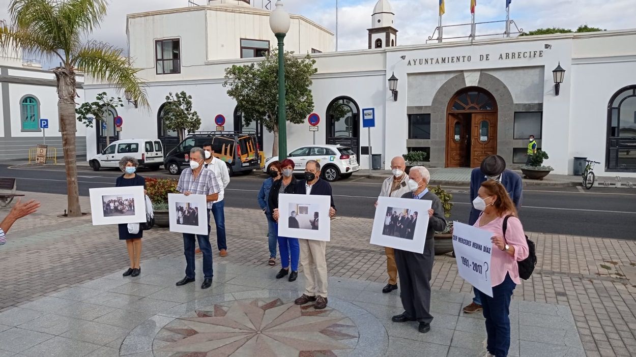 Concentración para reivindicar la figura de Mercedes Medina