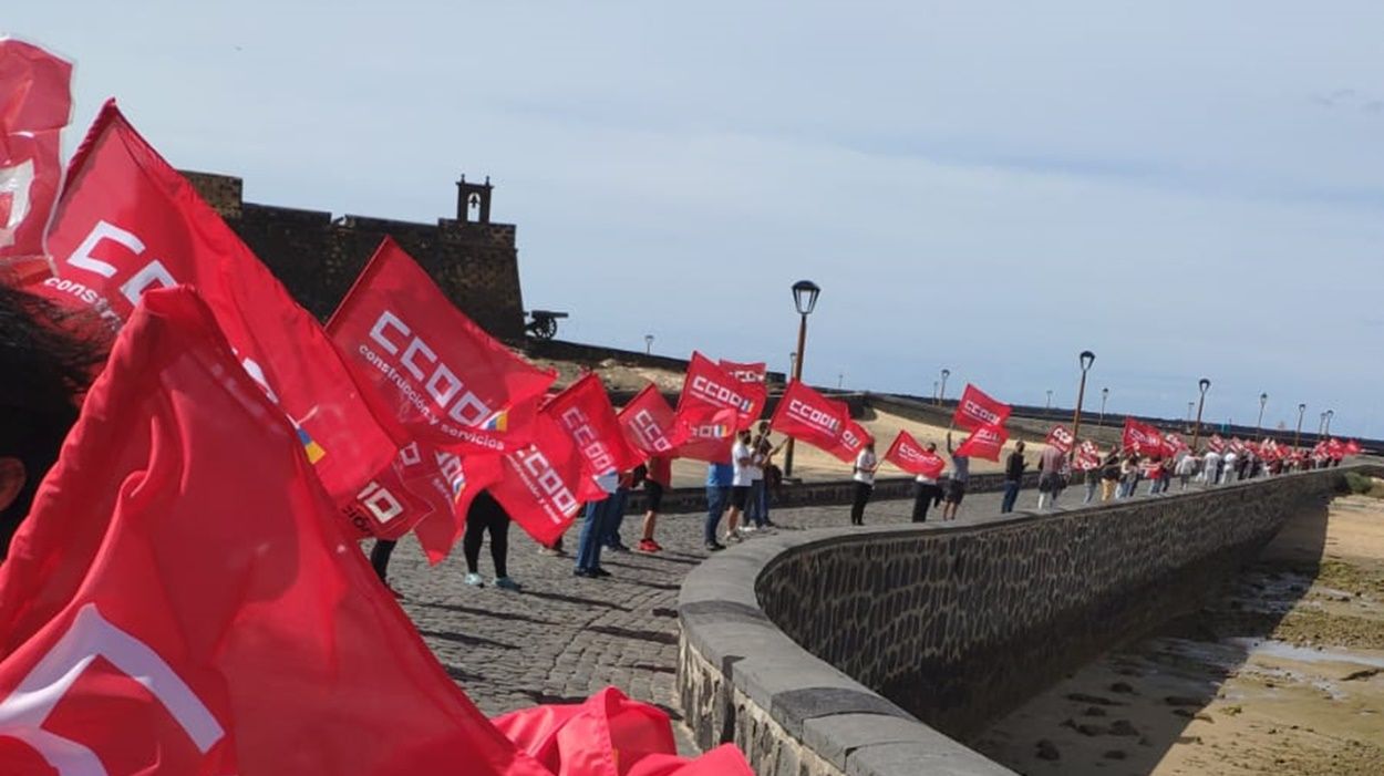 Cadena Humana CCOO. Imágenes: Sergio Betancort/Cedidas