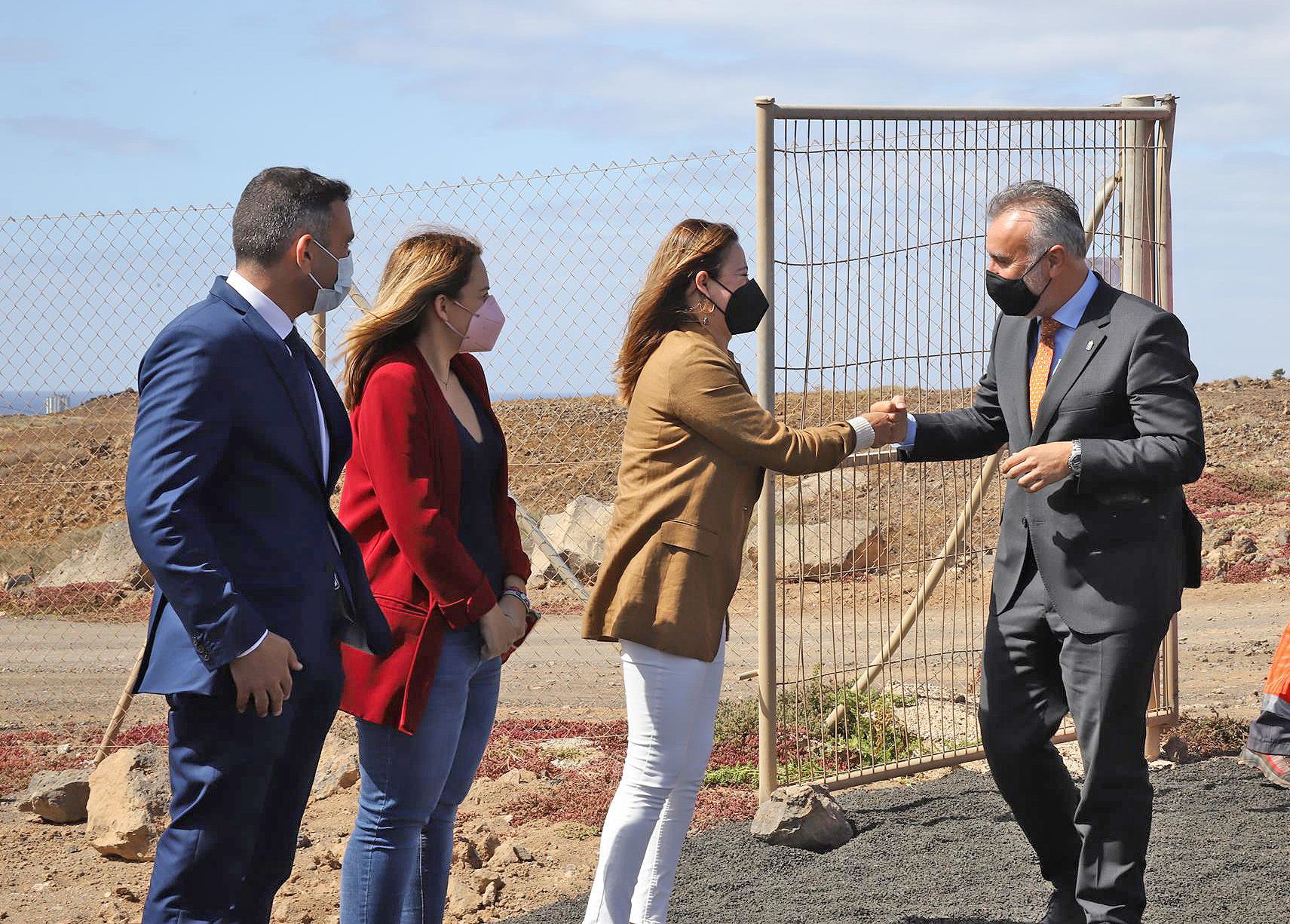 Primera piedra del nuevo centro de mayores de Tahíche