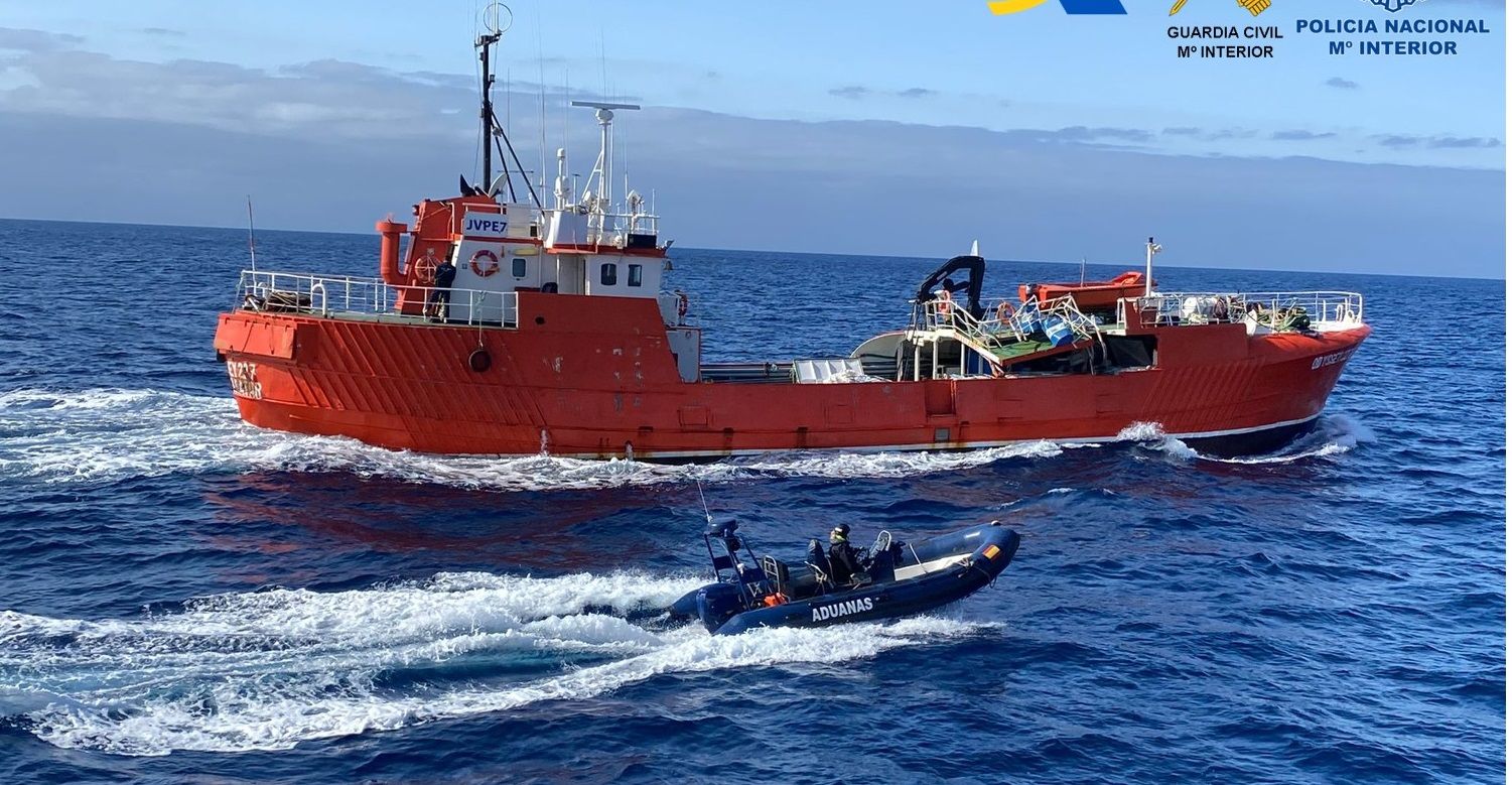 Barco pesquero interceptado con 15 toneladas de hachís
