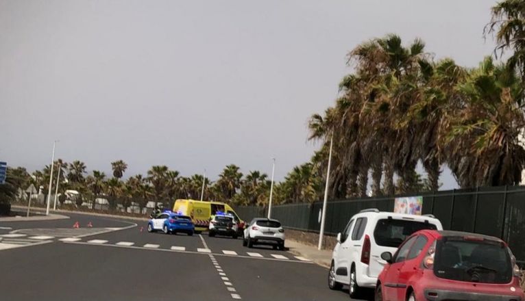 Choque entre dos patinetes en Playa Blanca