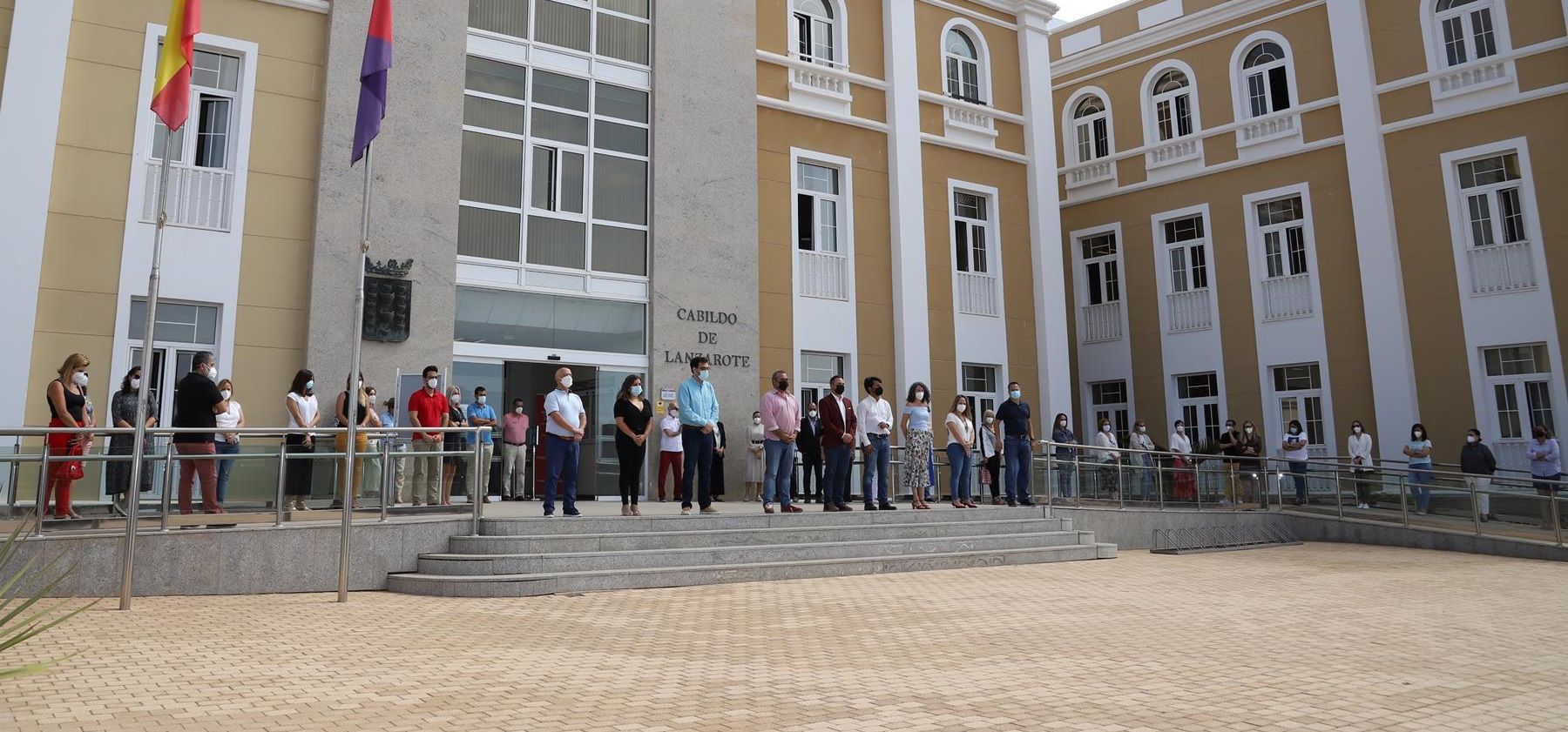 Minuto de silencio en el Cabildo por las últimas víctimas de la violencia de género