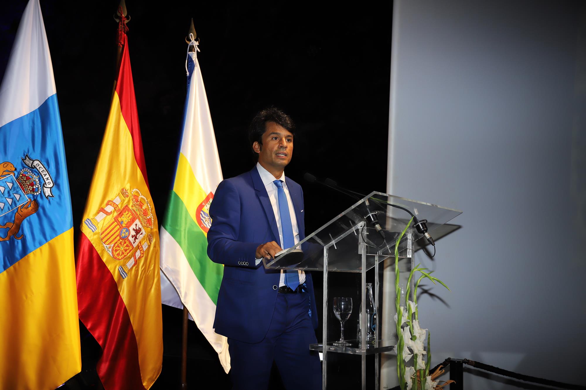 Haría entrega los premios 2021