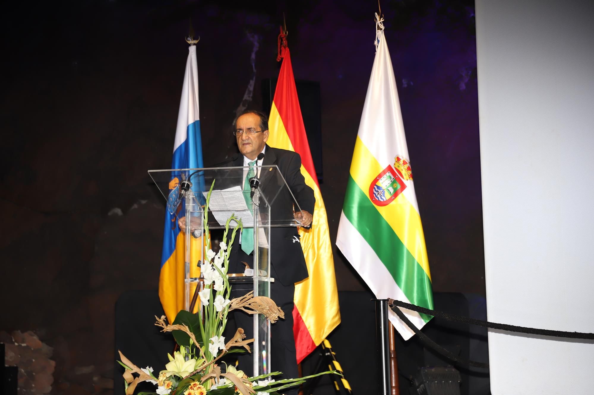 Haría entrega los premios 2021