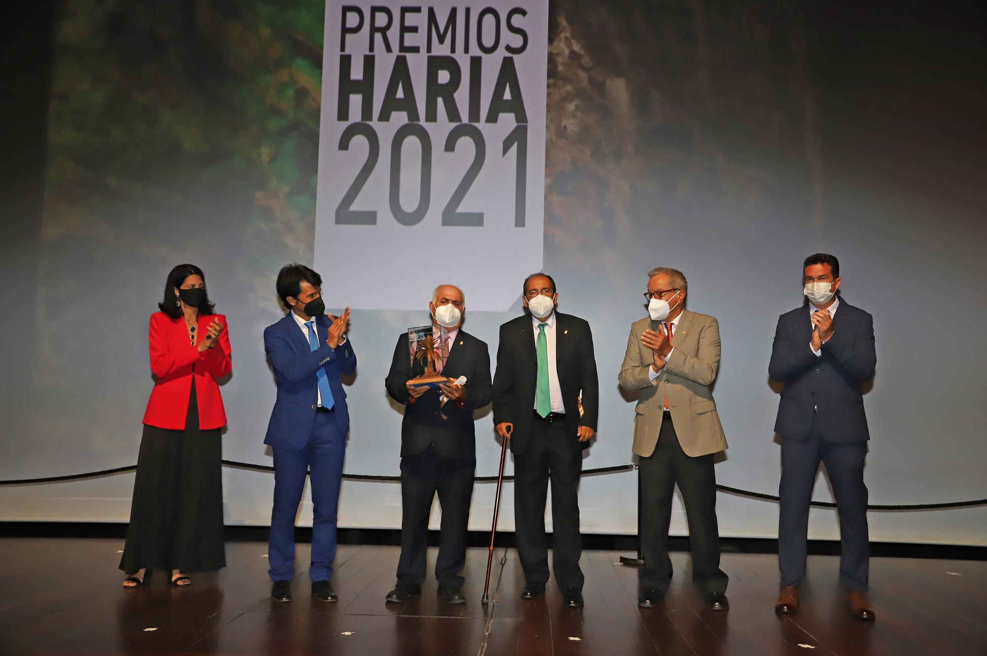 Haría entrega los premios 2021