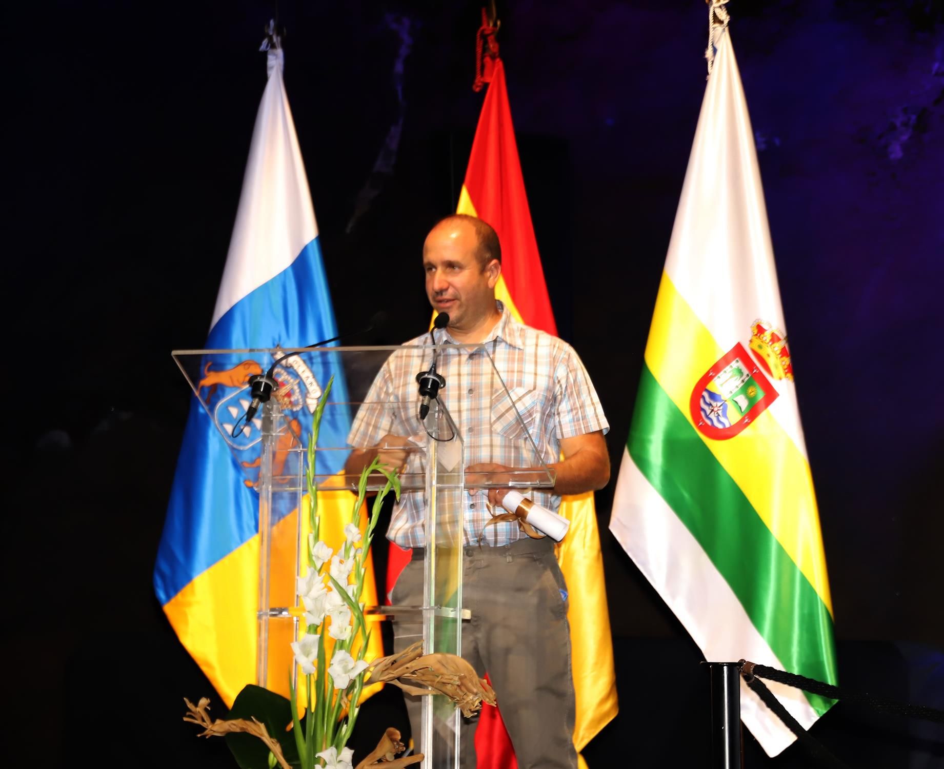 Haría entrega los premios 2021