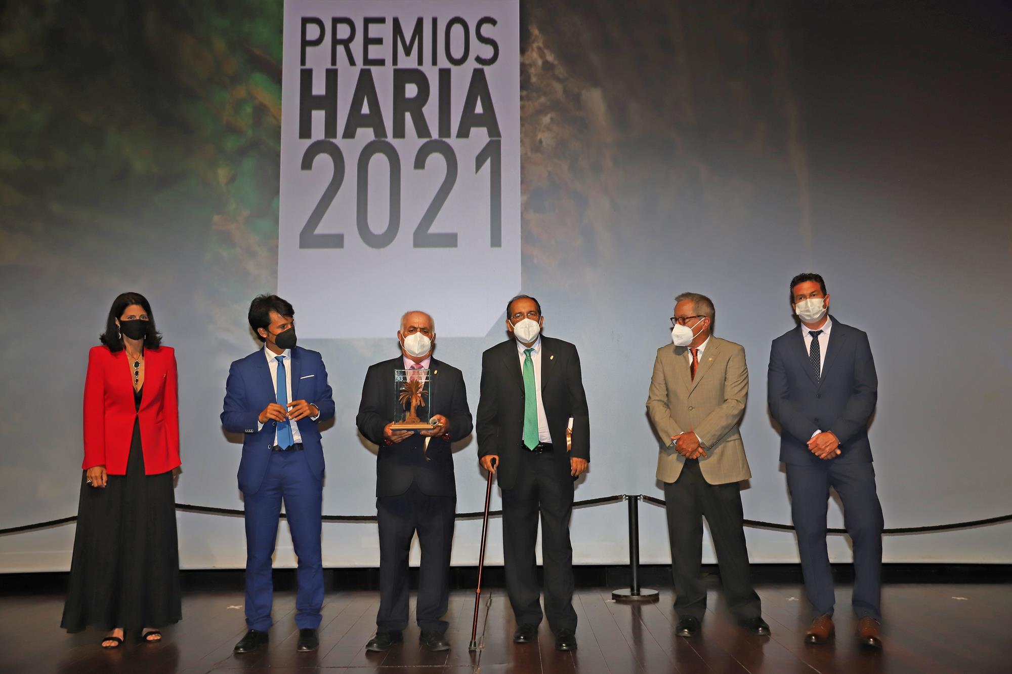 Haría entrega los premios 2021
