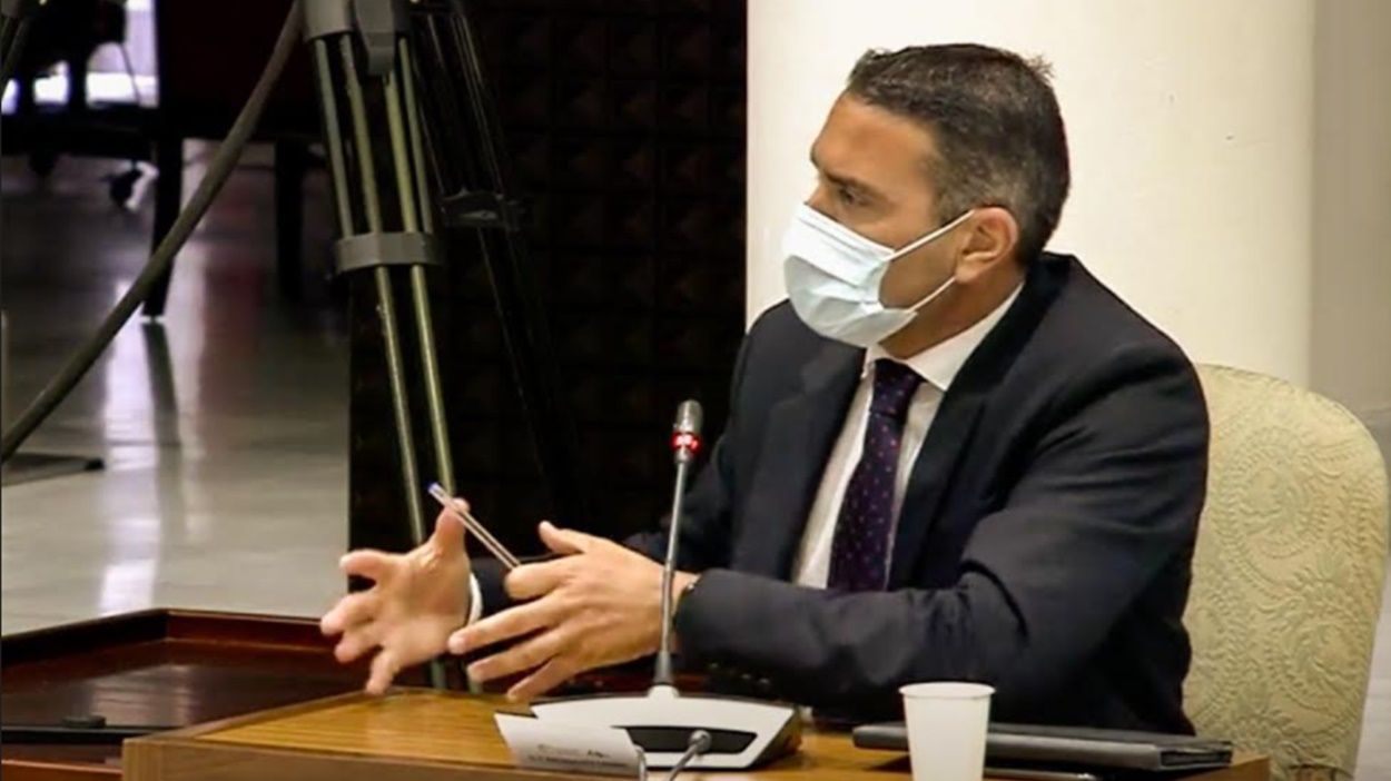 Oswaldo Betancort, en la comisión parlamentaria