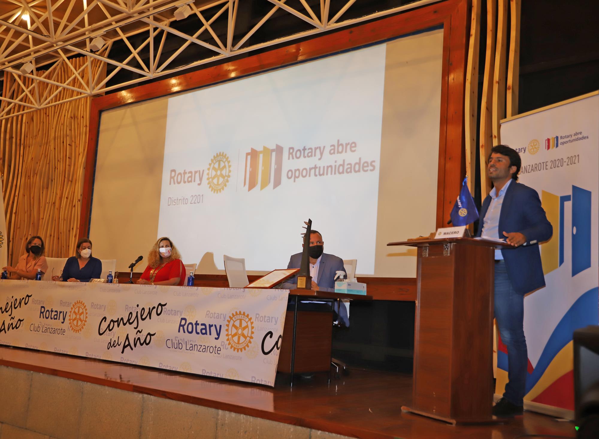 Quino Pérez elegido Conejero del Año por Rotary Club 