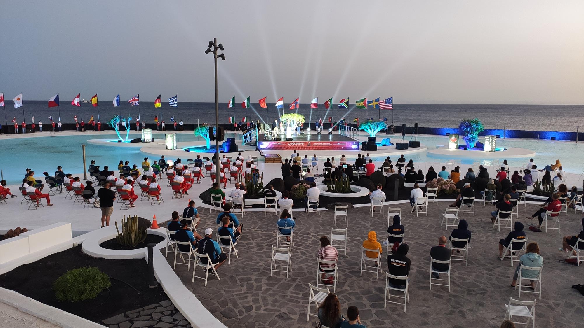 Ceremonia de apertura de la ICF Canoe Ocean Racing World Championship