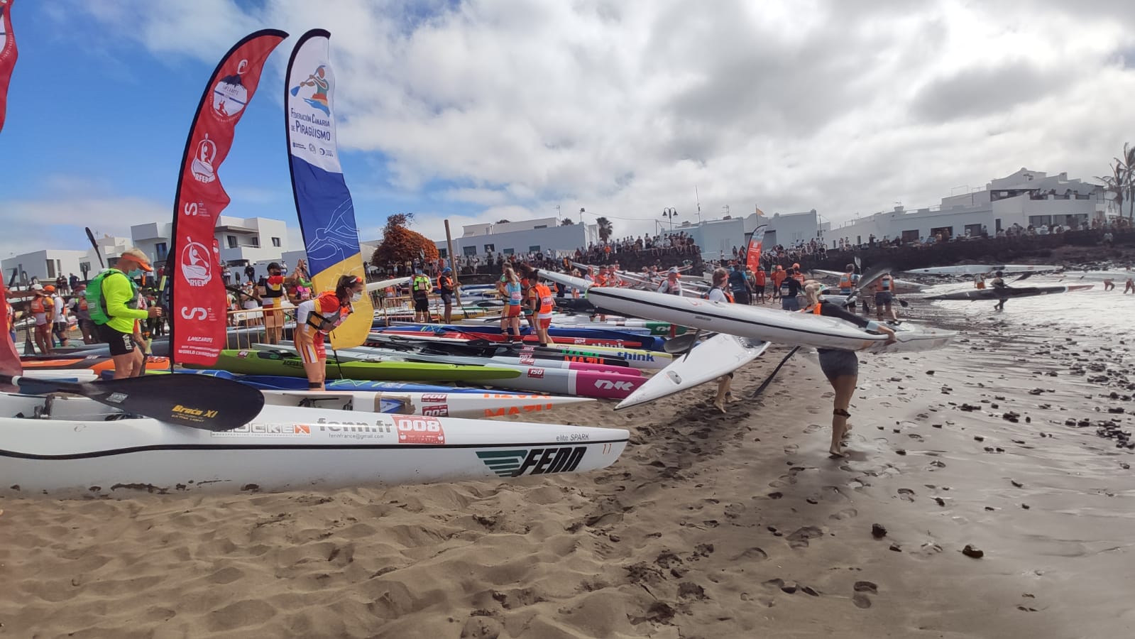 Nicolas Notten y Michele Burn se proclamaron ganadores de la ICF Canoe Ocean Racing World Championship