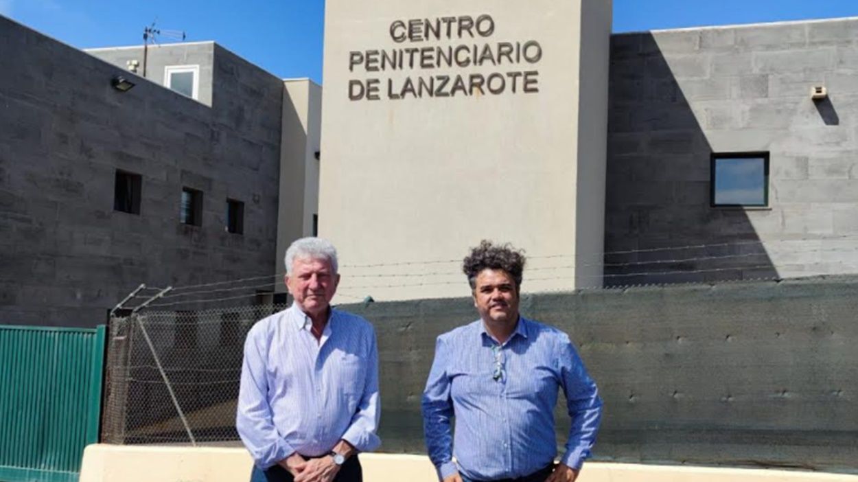 Pedro Quevedo y Armando Santana, en el Centro Penitenciario de Lanzarote