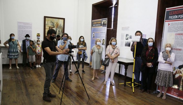 Inauguración de la exposición sobre Leandro Perdomo en Teguise