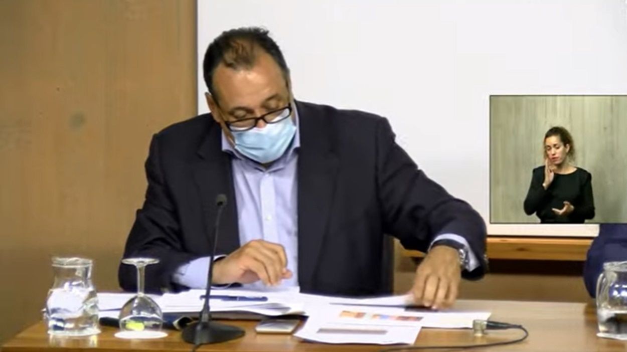 El consejero de Sanidad, Blas Trujillo, durante la rueda de prensa posterior al Consejo de Gobierno