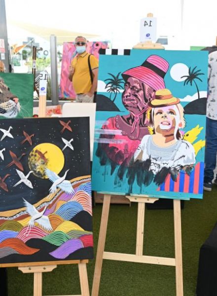 Cuadros del Concurso de Pintura Rápida del C.C. Biosfera Plaza Cuadros del Concurso de Pintura Rápida del C.C. Biosfera Plaza