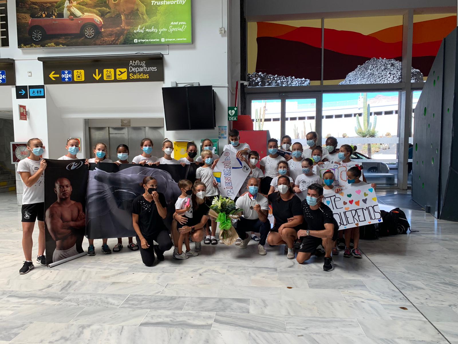 Ray Zapata llega a Lanzarote después de ganar la medalla de Plata en Tokio