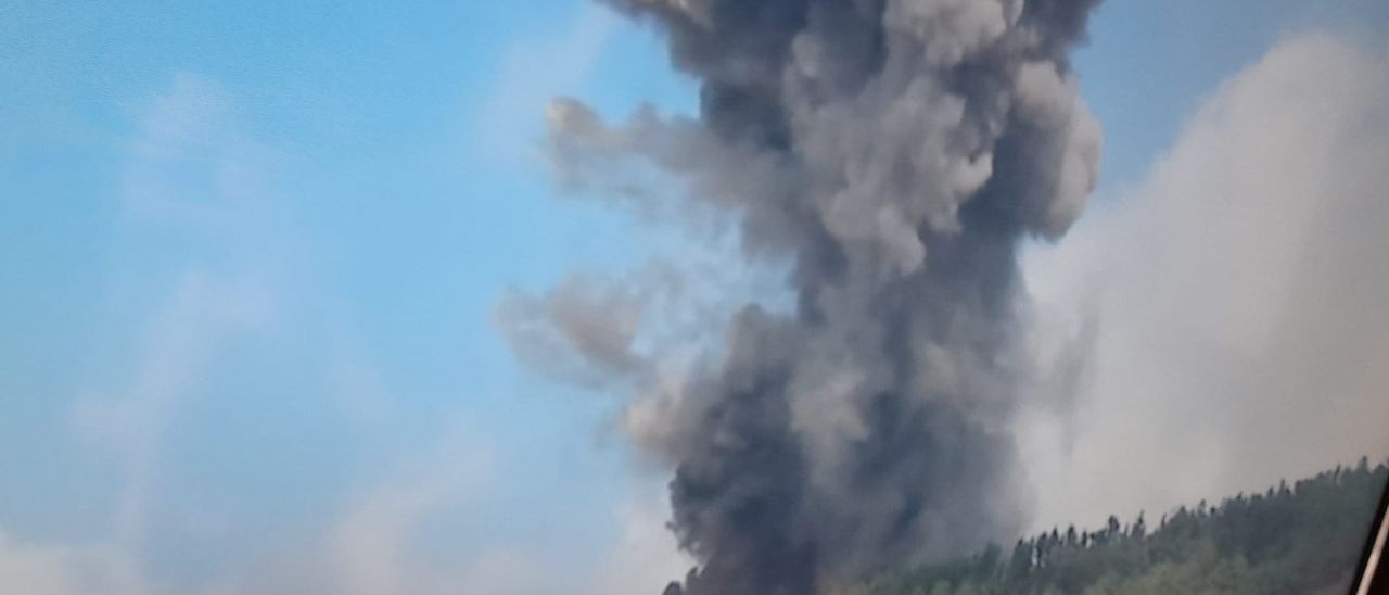 Comienza la erupción volcánica en La Palma