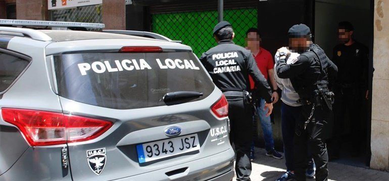 Imagen de la operación policial en el club de cannabis en 2018