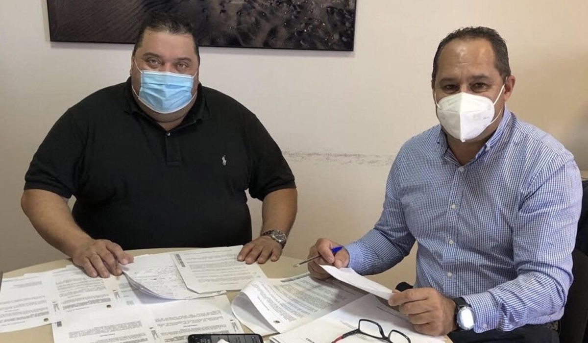 Los concejales del Partido Popular en Yaiza, Guayo Rodríguez y Juan Monzón