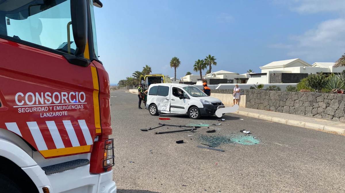 Un herido en el choque de dos vehículos en Playa Blanca