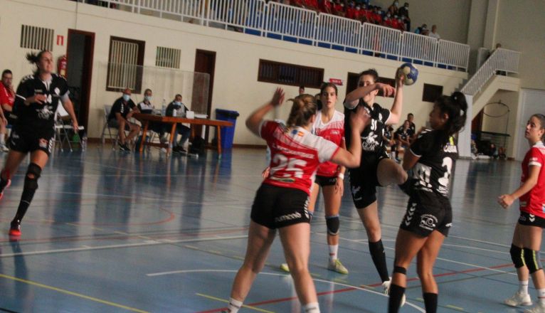 BALONMNANO. CICAR LANZAROTE CIUDAD DE ARRECIFE BM GIJÓN (4)