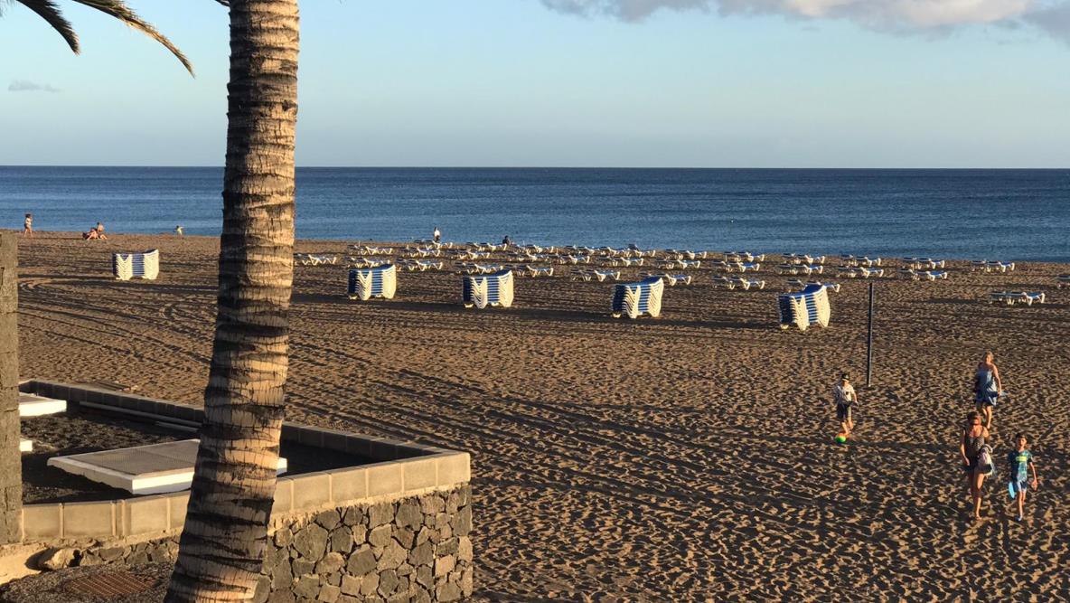 Hamacas en las playas de Puerto del Carmen  