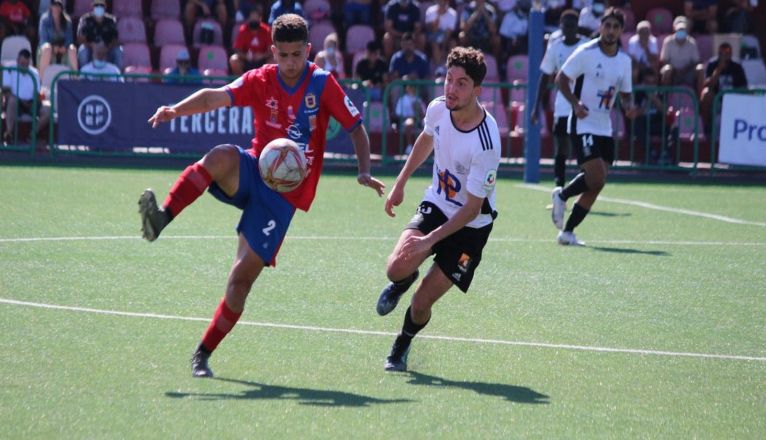 TERCERA. CD HERBANIA UD LANZAROTE (4) TERCERA. CD HERBANIA UD LANZAROTE (4)