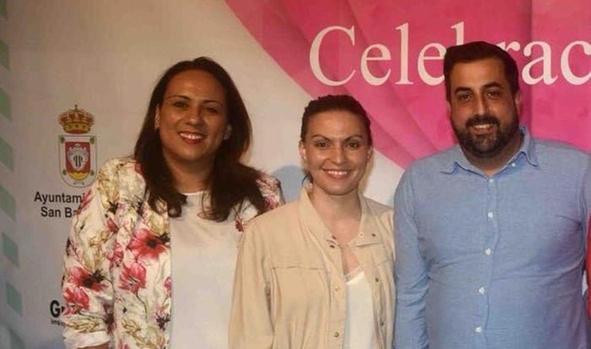 Foto de archivo de los miembros de CC en la Feria de Bodas de San Bartolomé