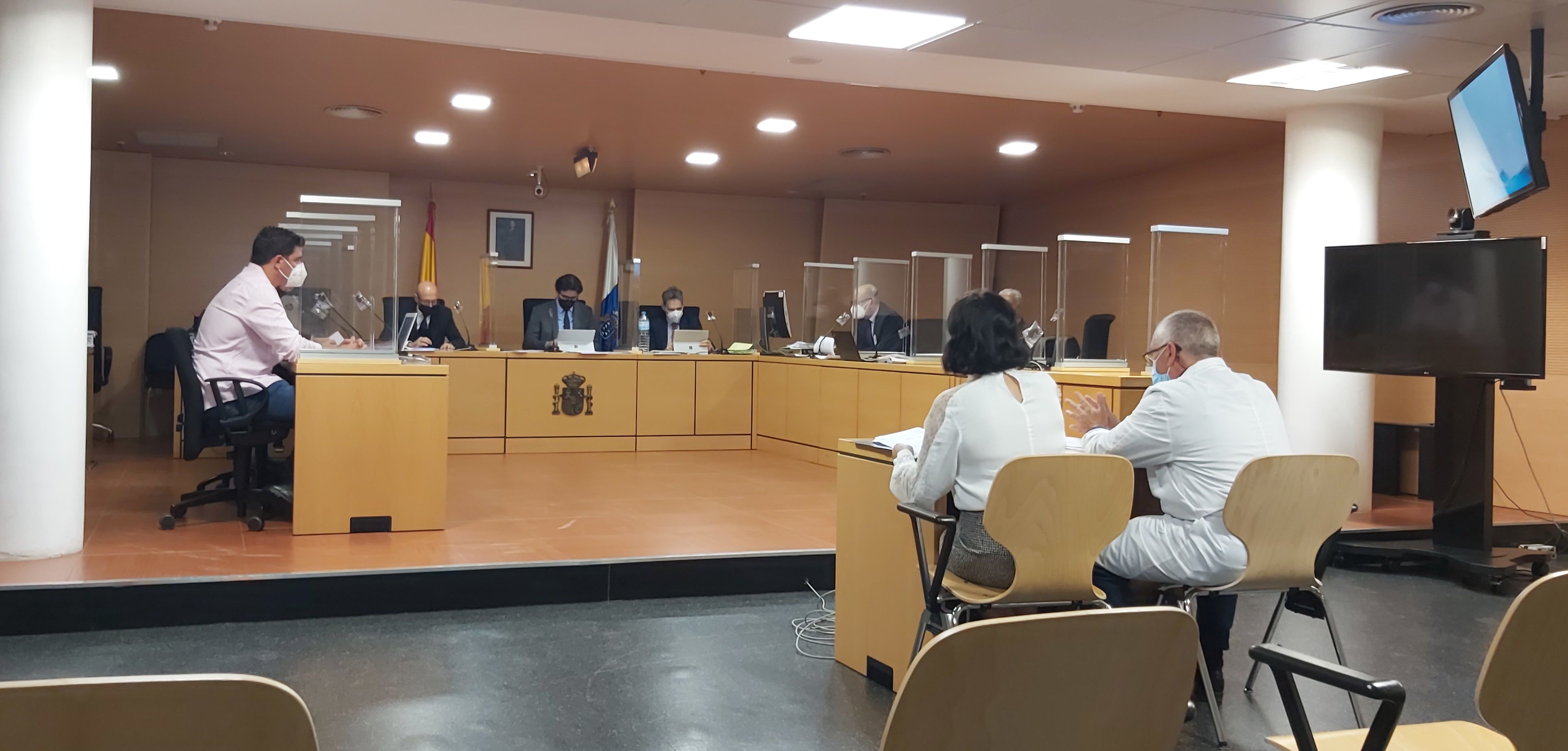 Declaración de dos peritos durante el juicio