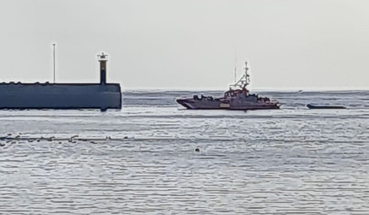 Salvamar entrando al Muelle Comercial de Arrecife | Foto: Dani Camacho