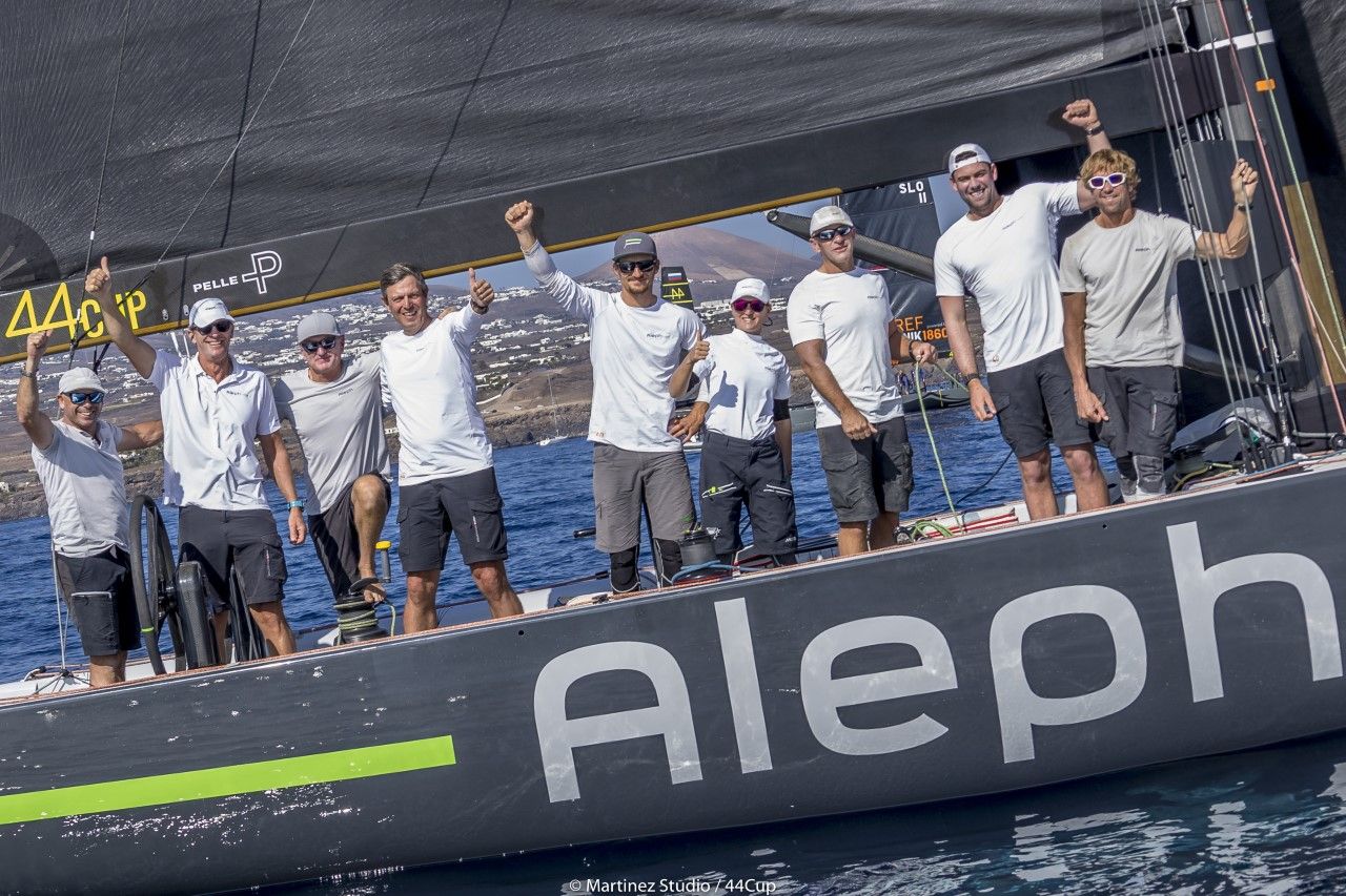 Tripulación del Aleph, ganador de la 44 Cup Calero Marinas de vela