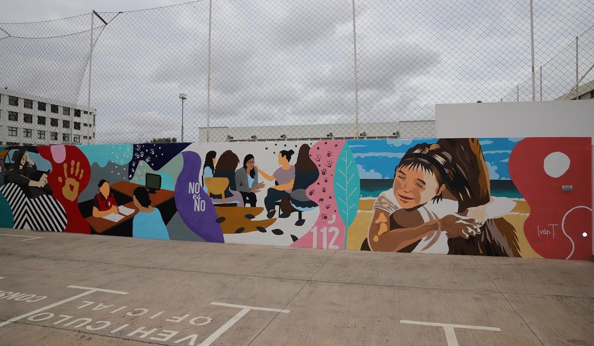 Mural Renacer en Bienestar Social