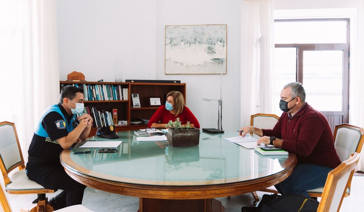 Reunión en Alcaldía con el jefe de la Policía Local
